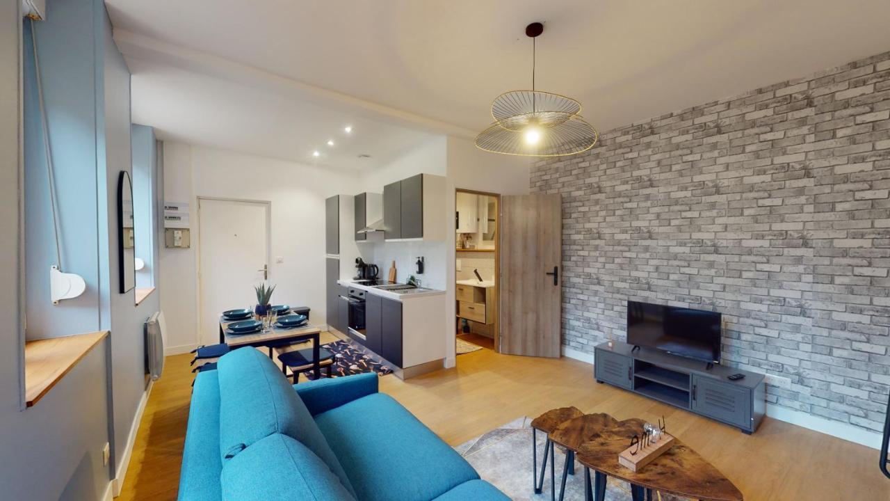 A L'abri Du Tumulte De La Apartment